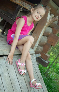 Young Model Alina Y 6y
