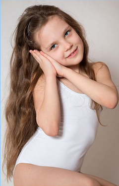 Young Model Ania 8y