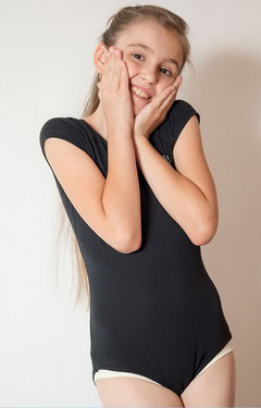 Young Model Kusha 9y